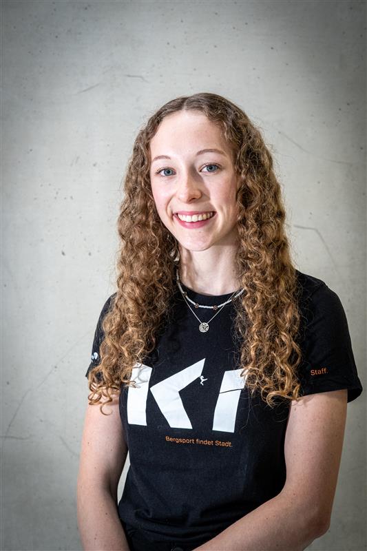 Maya Klaunzer Maya Klaunzer